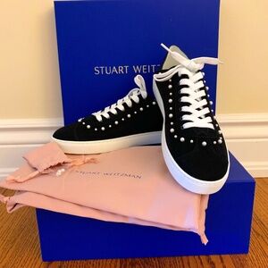 NWT Stuart Weitzman Super Stud Sneaker Black suede with faux pearls 9.5